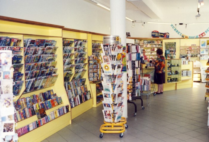 1996 - Verlegung der Trafik in den Eingangsbereich des Supermarkts
